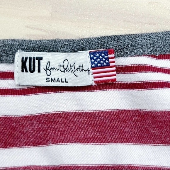 Kut from the Kloth Cotton Crewneck Long Sleeve Top in Maroon Striped, Size Small - Picture 3 of 9